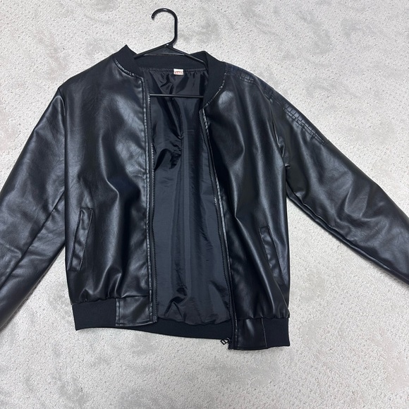 Coat - Picture 4 of 4